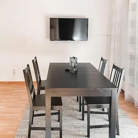 Schoene Wohnung, Eigene Terrasse, Privater Parkplatz, Wi-fi, Waschmaschine, 3p *