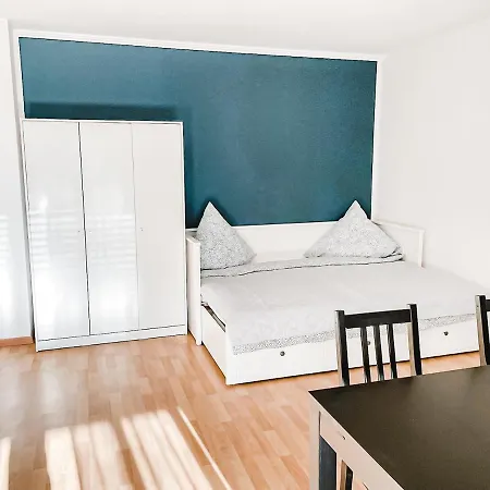 Apartmán Schoene Wohnung, Eigene Terrasse, Privater Parkplatz, Wi-fi, Waschmaschine, 3p